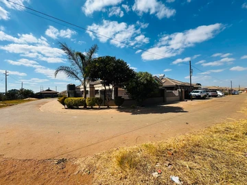 Commercial & Industrial Land