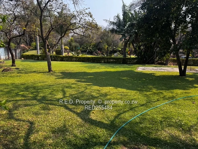 Well-Maintained Hillside Home!