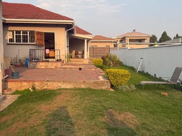 7 Bedroom House
