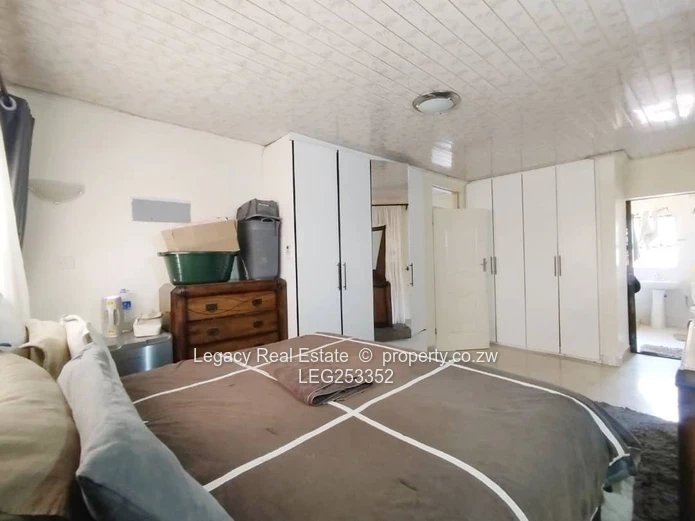 Exceptionally Finished and Palm-lined 4-Bed Bloomingdale Home with Borehole (Sole Mandate)
