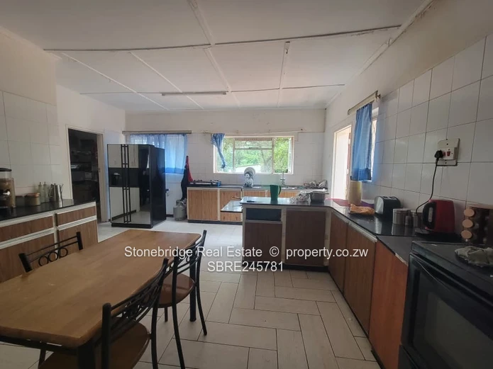 4 Bedroomed House in Fortunes gate for sale