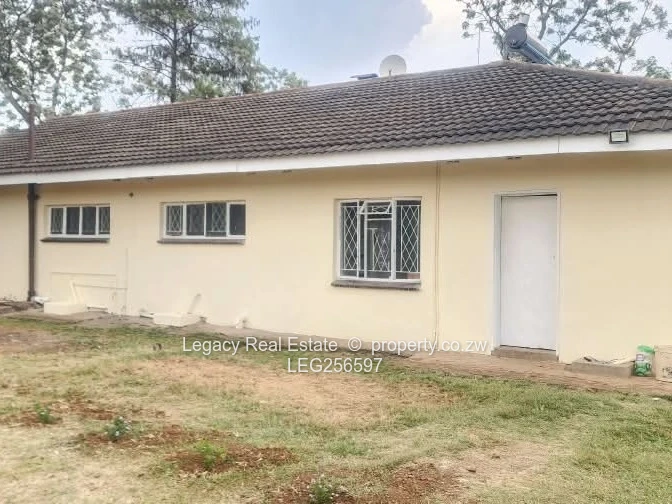 Spacious Marlborough commercial property  with Borehole & Garden and a 3roomed cottage
