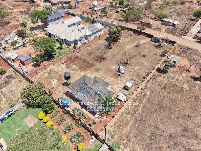 Spacious 3-Bed Cottage on 2040m² with Borehole in Gletwin Park, Harare North