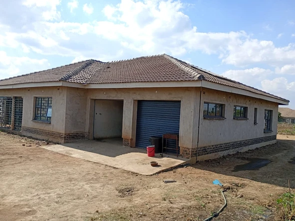 5 Bedroom House