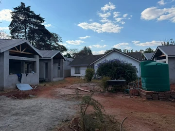 3 Bedroom Flat & Apartment