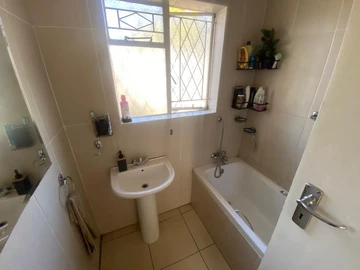 2 Bedroom Garden Flat