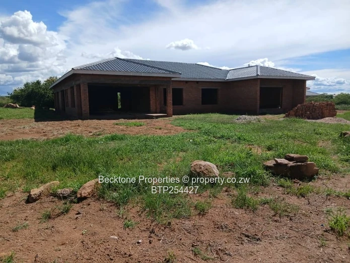 Partly Finished 4-Bed with Completed Flatlet on 1300m², Highmount