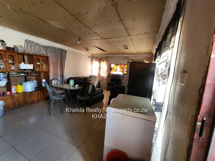 Damofalls 3 Bedroom House