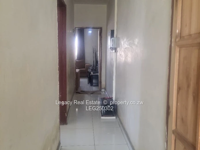 Sandton Park 4BR/5BA Townhouse Complex – Borehole (Sole Mandate)