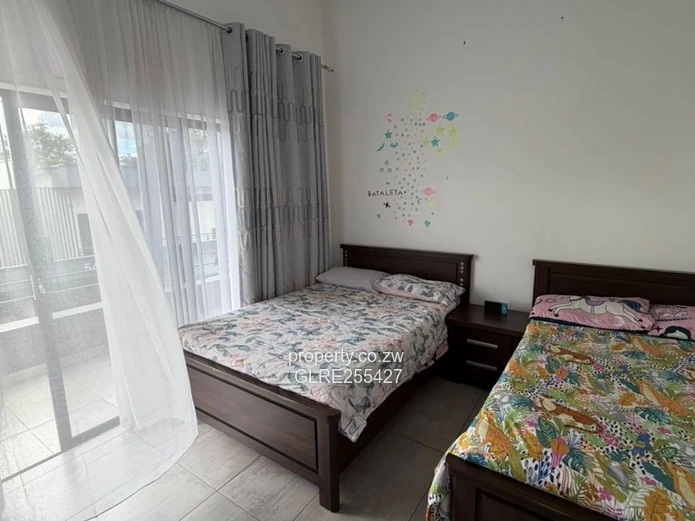 Modern Avondale 3BR Flat — Pool, Borehole & Gym