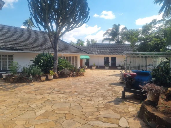 6 Bedroom House