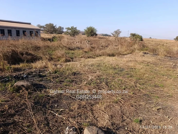 Prime residential  Stand in Bindura (Brockdale -Homelink)  located near  Shamva road . (Sole Mandate)