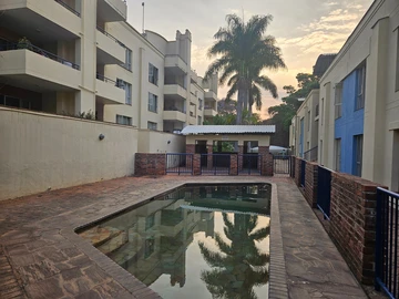 3 Bedroom Flat & Apartment