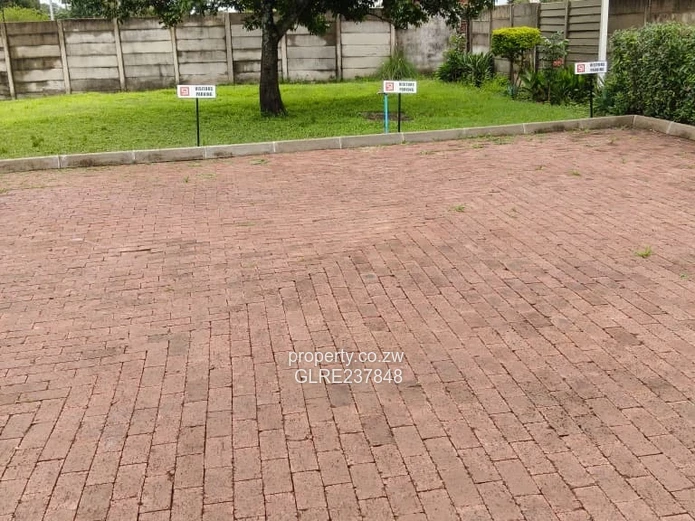 Bluffhill 5 Bed House for Rent