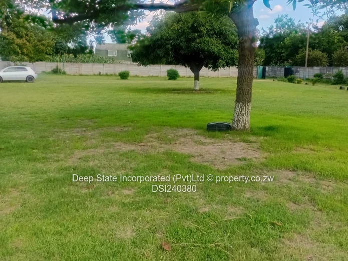 Hatfield house for sale (off airport road)