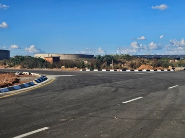 Commercial & Industrial Land