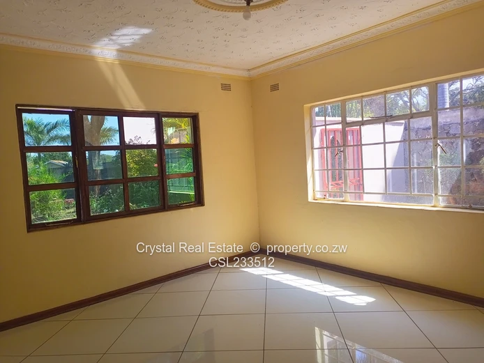 Commercial property to let- Bluffhill