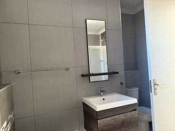 3 Bedroom Garden Flat