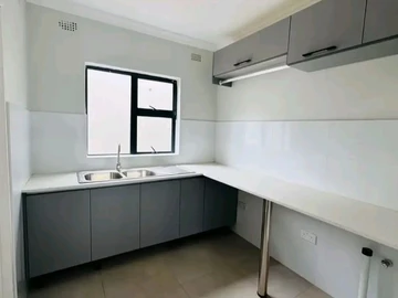 3 Bedroom Flat & Apartment