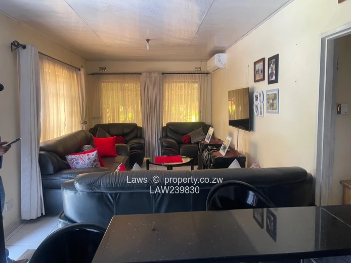 House For Sale in Greendale 