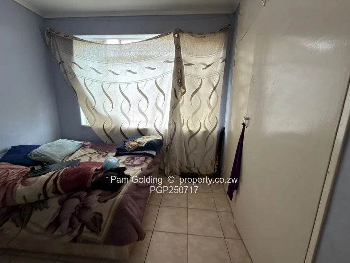 Woodlands – Family Home With 3-Bedroom Cottage For Sale