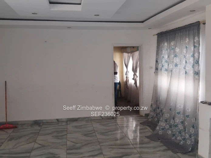 Spacious 5-Bed Family Home in Chitungwiza 
