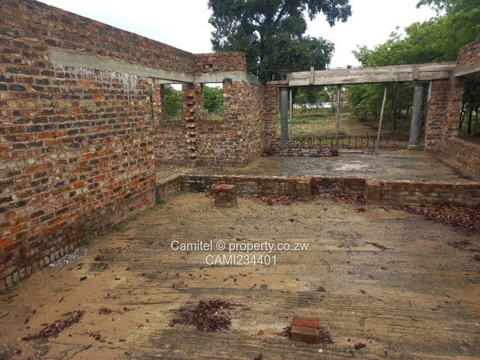 Arlington Estate reduced to go :incomplete 4beds on 2700sqm ,deeds available 