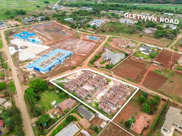 4 Bedroom Flat & Apartment