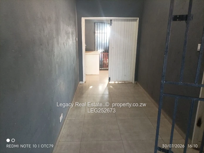 500 m² Retail Shop on 1000 m² Plot—Borehole, Budiriro (Sole Mandate)
