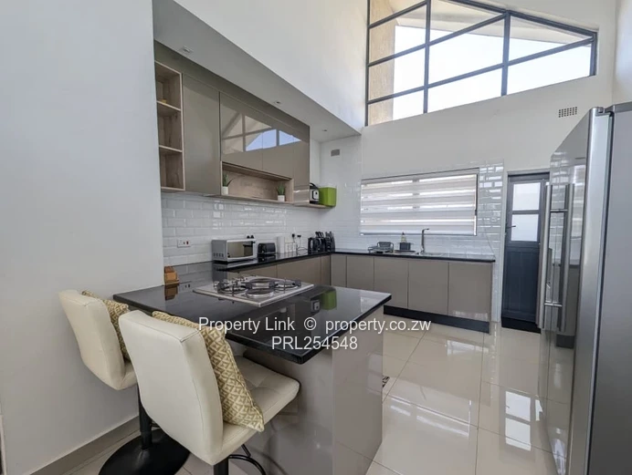 Perfect Blend Of Well-Established & Modern Flat