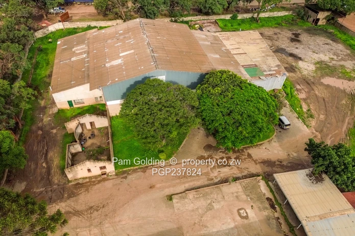 Ardbennie Warehouse, Main Road frontage