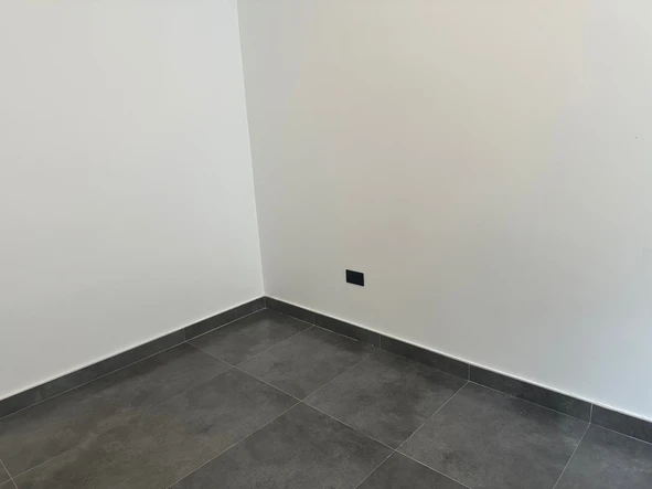 2 Bedroom Flat & Apartment