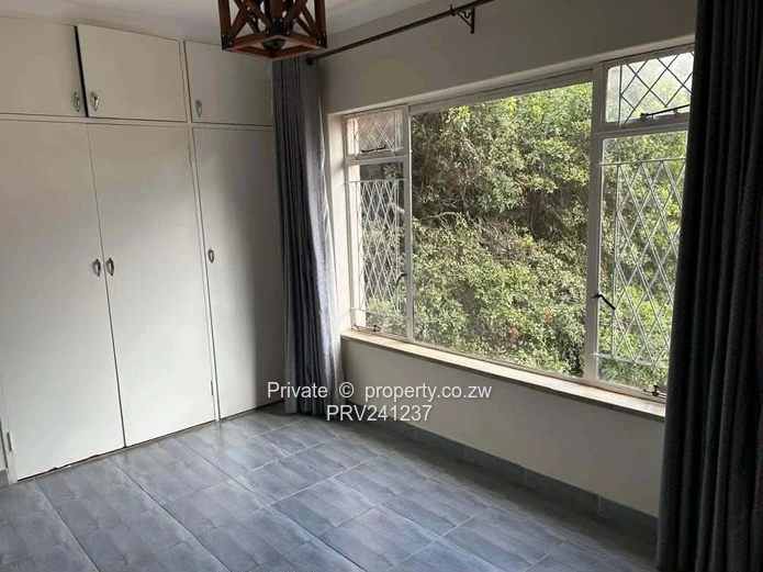 Duiplex Garden 2-Bedroom Unit in Avondale/Emerald Hill