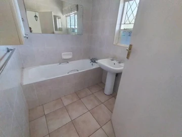 3 Bedroom Garden Flat