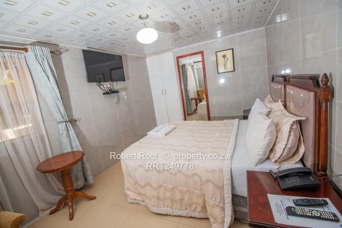 Exceptional fully furnished BNB in Hillside