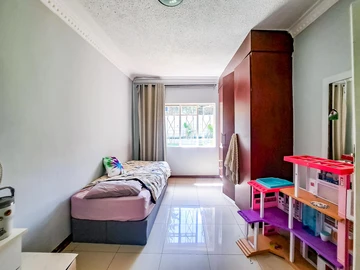 3 Bedroom Garden Flat