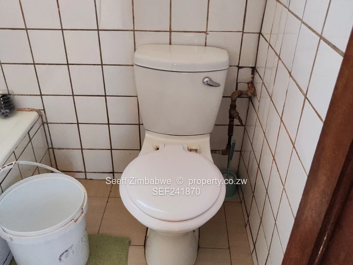 Emganwini Neat & Convenient family Home (Sole Mandate)