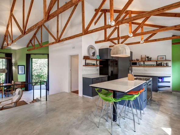 5 Bedroom House