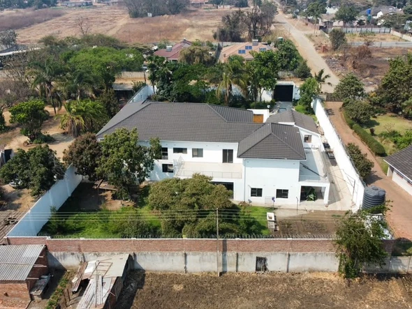 5 Bedroom House