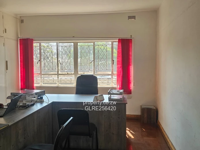 Rhodesville Office with Built-in Storage, Tiled WC — 200m²