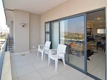 2 Bedroom Flat & Apartment