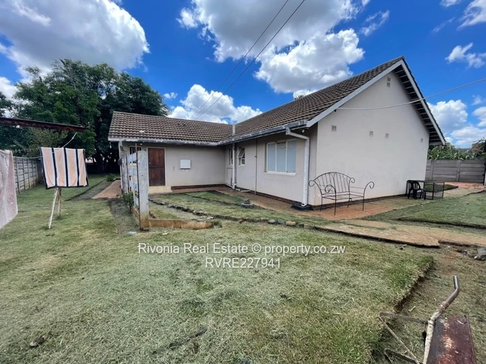 Investment opportunity 3beds ideal for commercial 