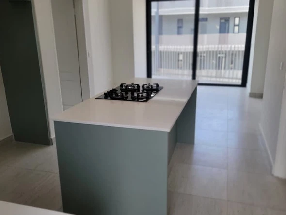 2 Bedroom Flat & Apartment