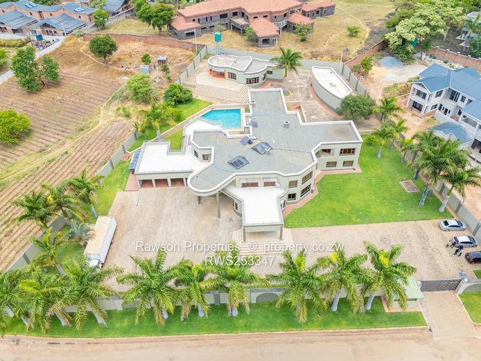 Exceptional Gletywn Family Home