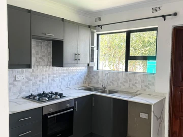 17 Unit Townhouse Complex