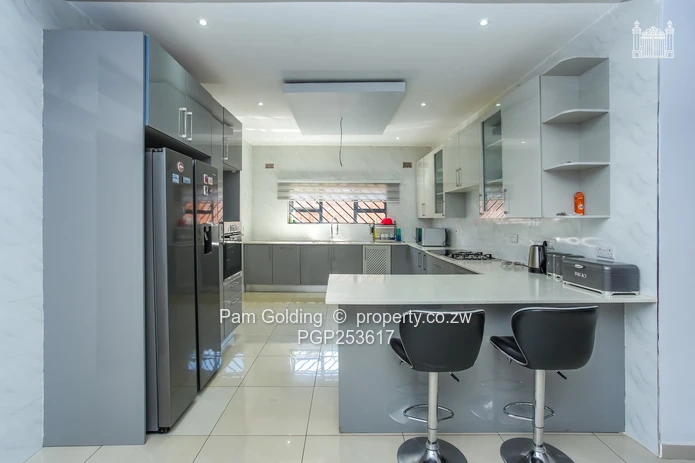 4 Bedroom House for Sale in Westgate