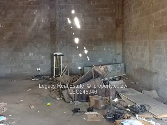 Strategic Warehouse And Office Complex Near Bulawayo CBD,High-Yield Commercial Property For Sale.
