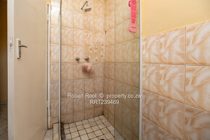 5- Bedroom Investment Property – Glaudina