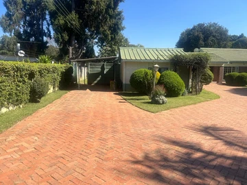 5 Bedroom House