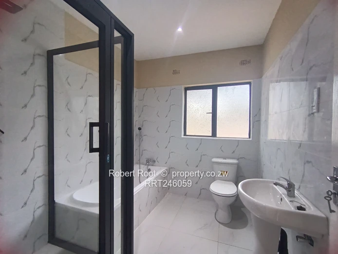3 bed family cluster home in Greendale